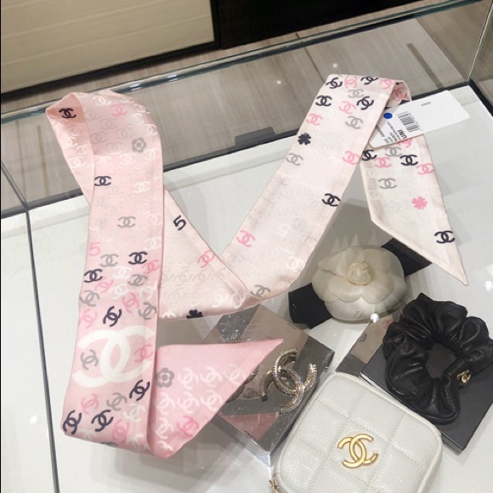 Authentic Chanel 22C Twilly Slim Bandeau Scarf